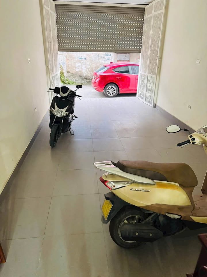 Nhà 4 tầng 72m² Sở Dầu, Hồng Bàng - Ô tô đỗ cửa, giá 5.2 tỷ!