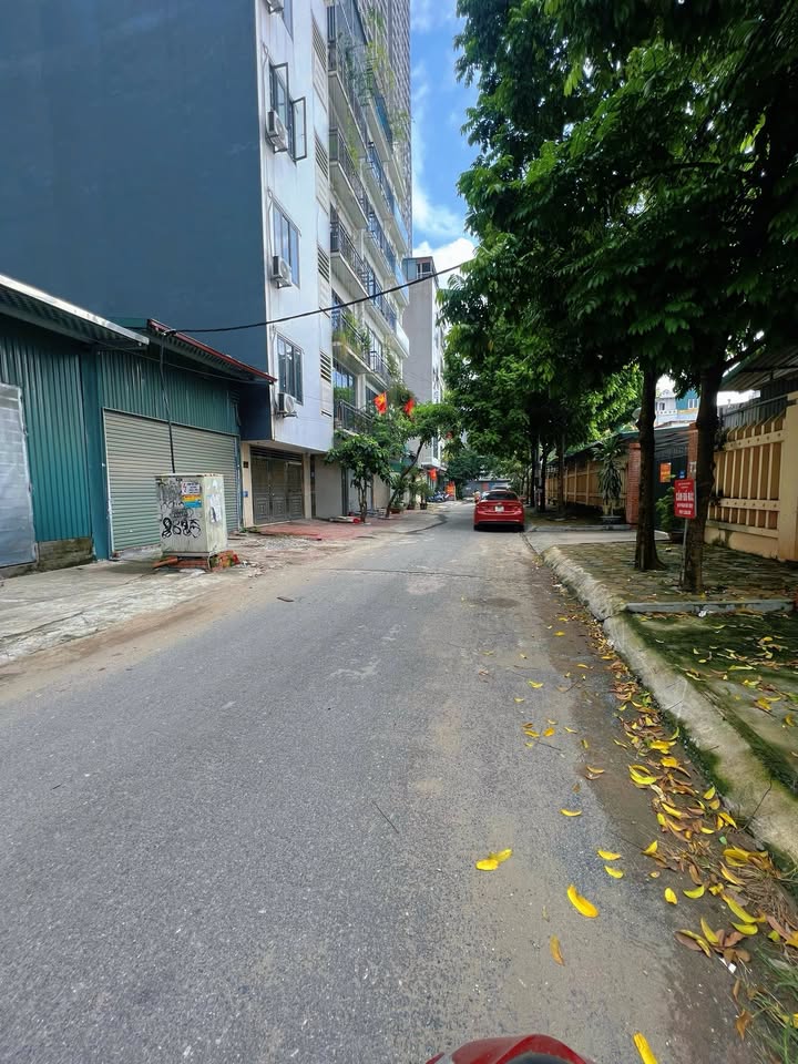 Đất nền Vạn Phúc, Hà Đông 100m² giá 30 tỷ - Đầu tư sinh lời lý tưởng!