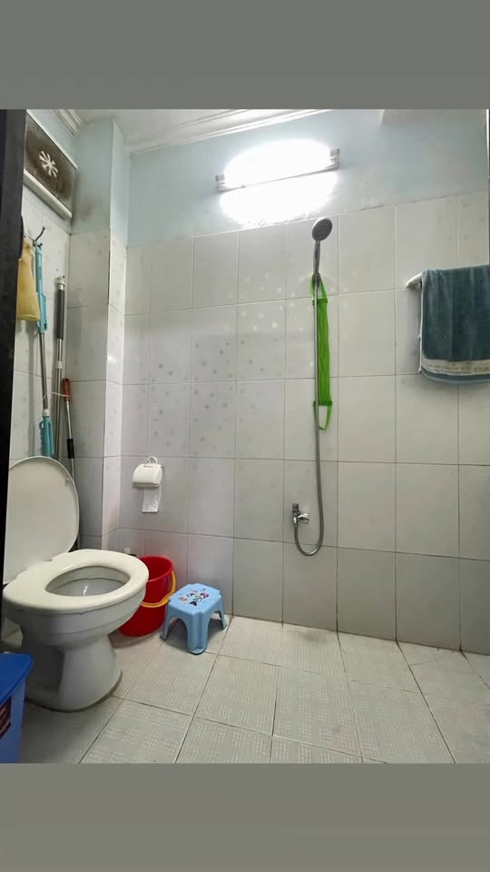 Nhà 3 tầng độc lập ngõ 122 Đình Đông, 30m² giá 1.99 tỷ - Hướng Tây mát mẻ!