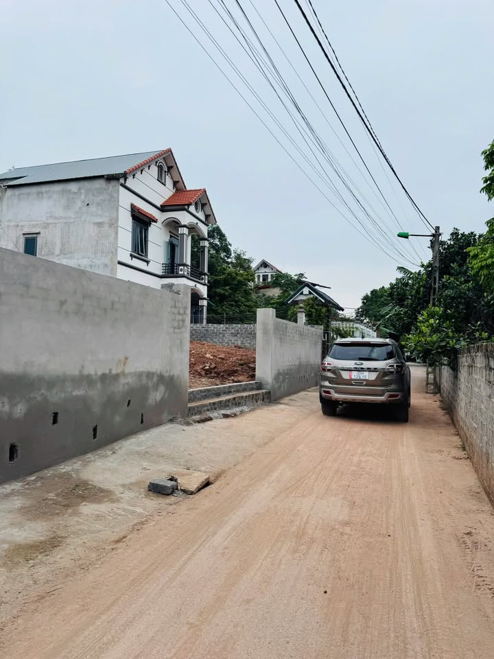 Đất nền Thọ Xương Bắc Giang 700m² giá 2 tỷ - Đường ô tô 2 mặt tiền!