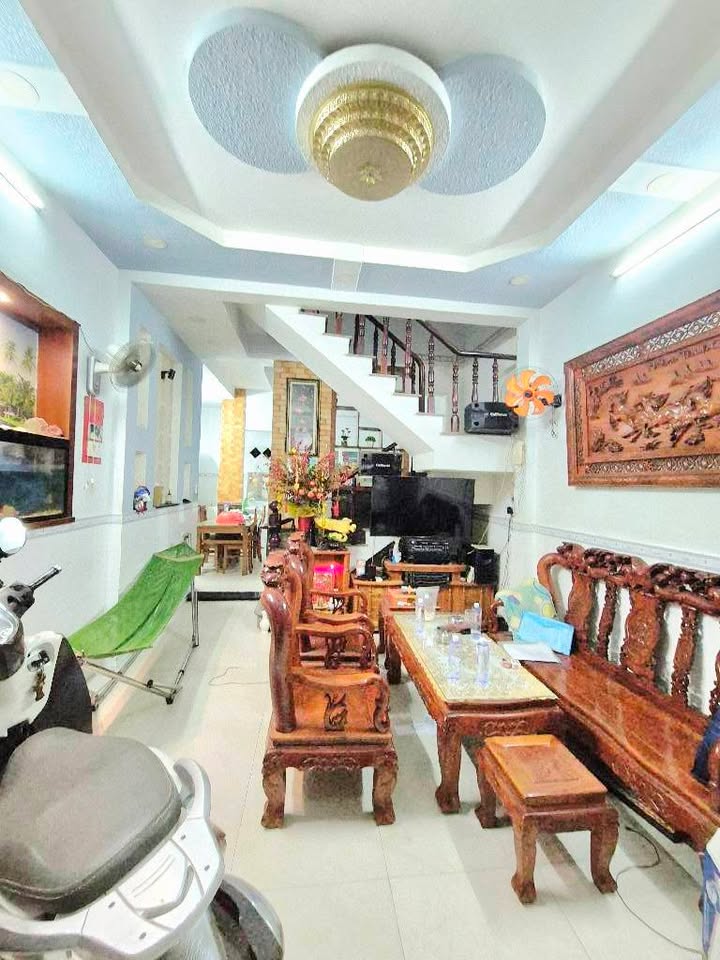 Nhà 2 tầng Tân Thới Hiệp 14, quận 12, 45m² chỉ 2.5 tỷ - Dọn vào ở ngay!