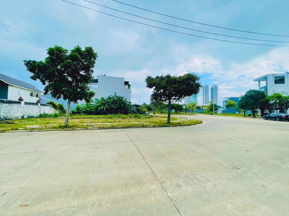 Đất nền mặt tiền Nguyễn Tất Thành, Liên Chiểu, 120m² giá 5 tỷ - Cơ hội sở hữu lô góc hiếm có!