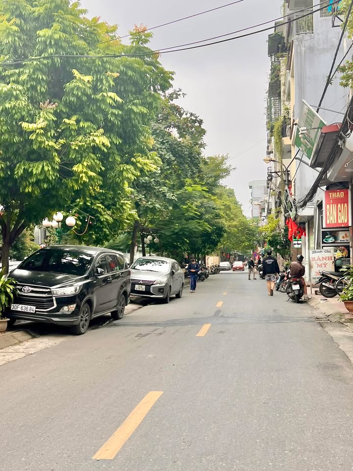 Đất mặt phố Việt Hưng 66m² giá 14 tỷ - Đầu tư sinh lời ngay!