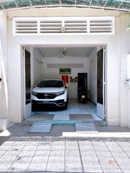 Nhà riêng 2 tầng tại Cách Mạng Tháng Tám, quận 3, 83m² giá 16.5 tỷ - Đầu tư sinh lời!