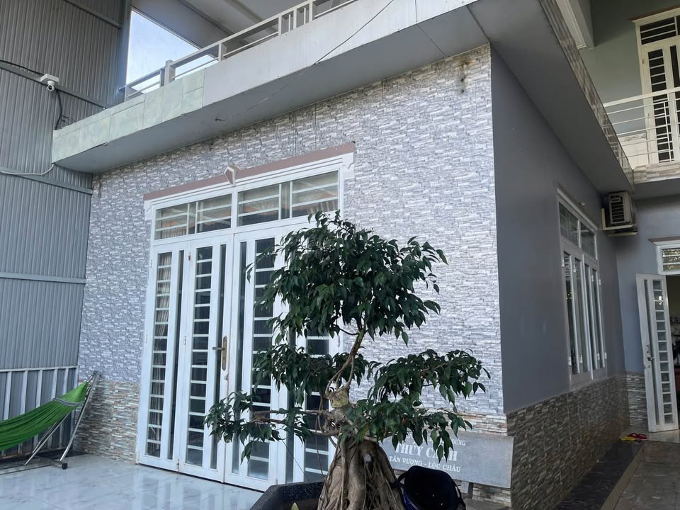 Nhà hẻm Lữ Gia, phường 3, Bảo Lộc - Diện tích 161m² giá chỉ 2.5 tỷ - Sẵn sàng vào ở!