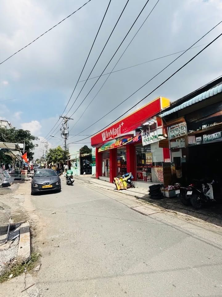 Mặt tiền kinh doanh Lê Văn Việt, Quận 9, 75m² giá 6 tỷ - Đầu tư sinh lời ngay!