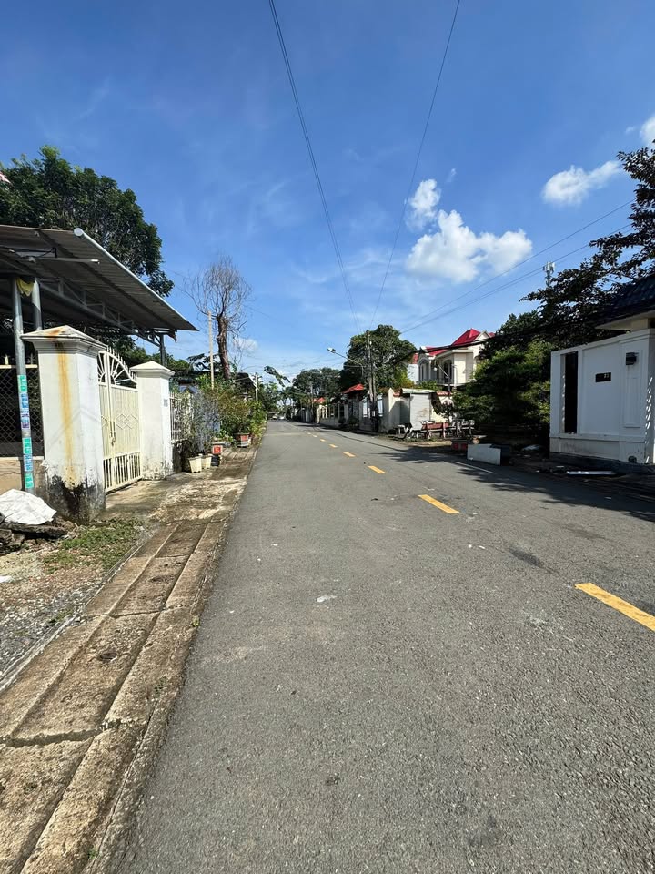 Đất thổ cư Tân Phú, Đồng Xoài 213m² giá 1.45 tỷ - Cơ hội đầu tư tuyệt vời!