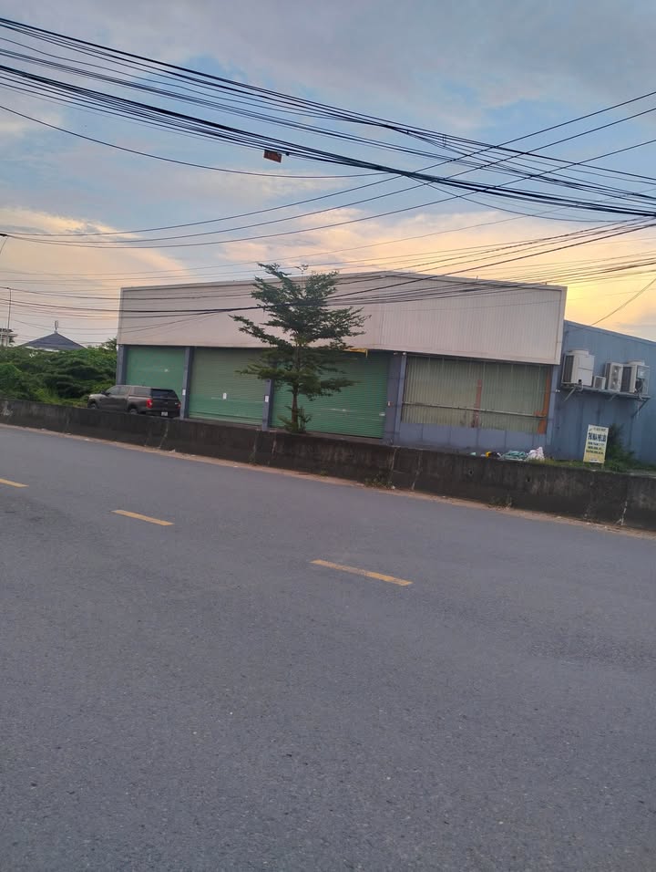 Cho thuê FrontHouse 600m² Đỗ Xuân Hợp, Quận 9 - Vị trí vàng kinh doanh sầm uất!