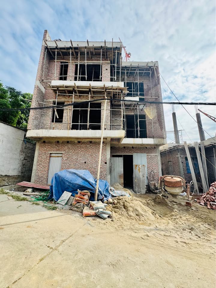 Nhà 3 tầng Quang Trung, Thái Nguyên 112m² giá 4 tỷ - Thiết kế hiện đại, thông thoáng