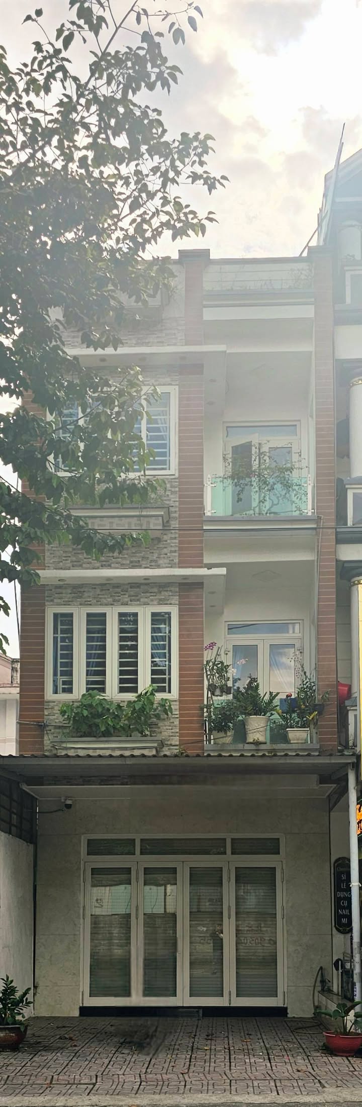 Nhà mặt tiền Võ Thị Sáu, Dĩ An 101.2m² giá 12.5 tỷ - Đầu tư sinh lời lý tưởng!