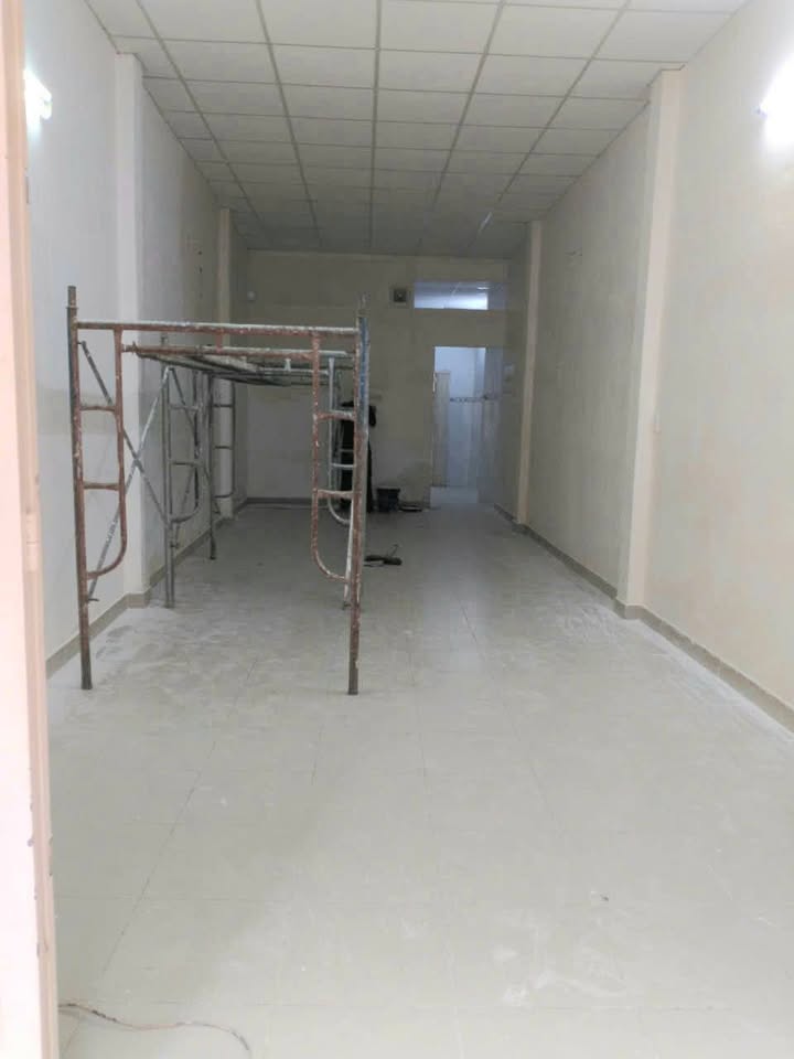Nhà cho thuê Sư Vạn Hạnh, Quận 10, 70m² giá 13 triệu - Phù hợp cho kinh doanh