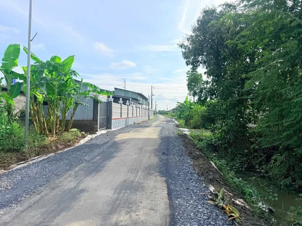 Đất thổ cư 140m² tại ấp 4, Quê Mỹ Thạnh - Giá chỉ 399 triệu, sổ đỏ chính chủ!