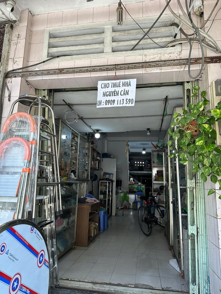 Nhà mặt tiền 420 Sư Vạn Hạnh, Quận 10 - Cho thuê nguyên căn 1 trệt 3 lầu, giá 25 triệu