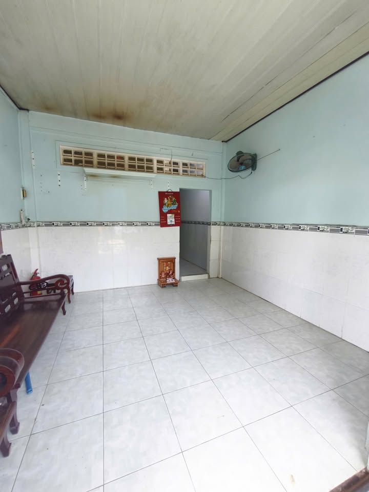 Nhà cho thuê hẻm Nguyễn Trung Trực, Rạch Giá 160m² - Giá chỉ 4 triệu/tháng!