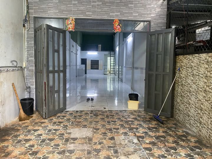 Nhà nguyên căn cho thuê Tân Đông Hiệp 110m² giá 4.5 triệu - Phù hợp cho gia đình ở lâu dài!
