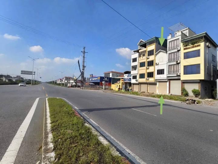 Bán đất tặng nhà 3 tầng mặt đường QL1A Thanh Trì 30m² - Cơ hội đầu tư vàng!