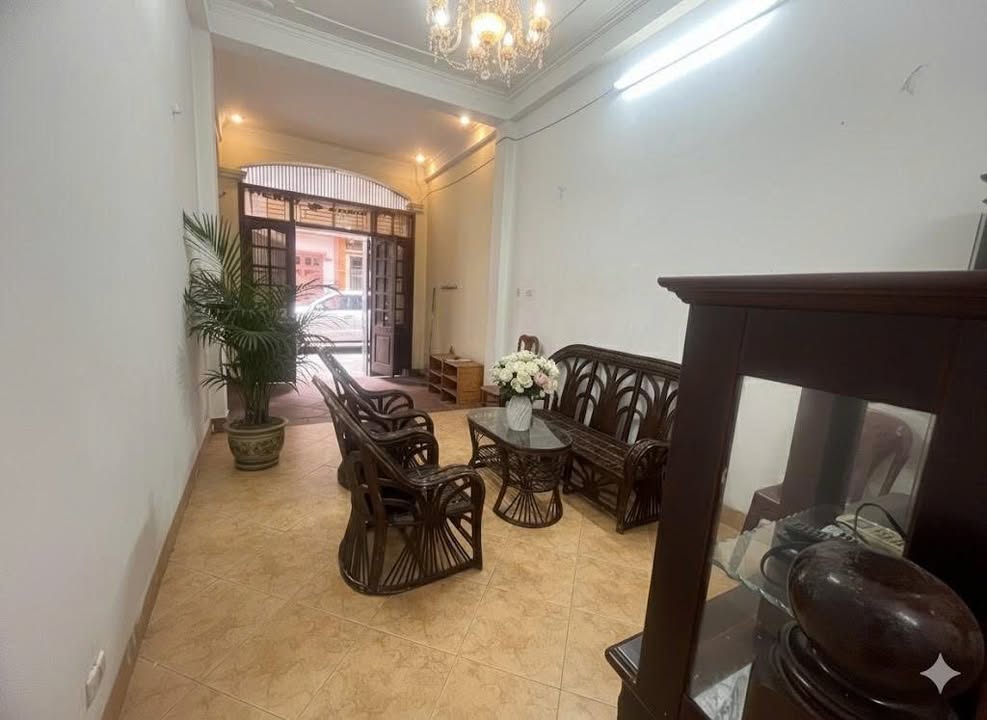 Nhà phân lô Ngọc Thụy 60m² giá 12 tỷ - Ô tô vào tận nhà, an sinh đỉnh cao!