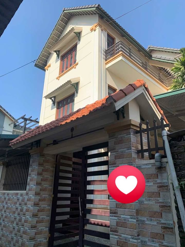 Nhà 3 tầng Thạch Xá 150m² - Thiết kế đẹp, gần ngã tư cầu Liêu!