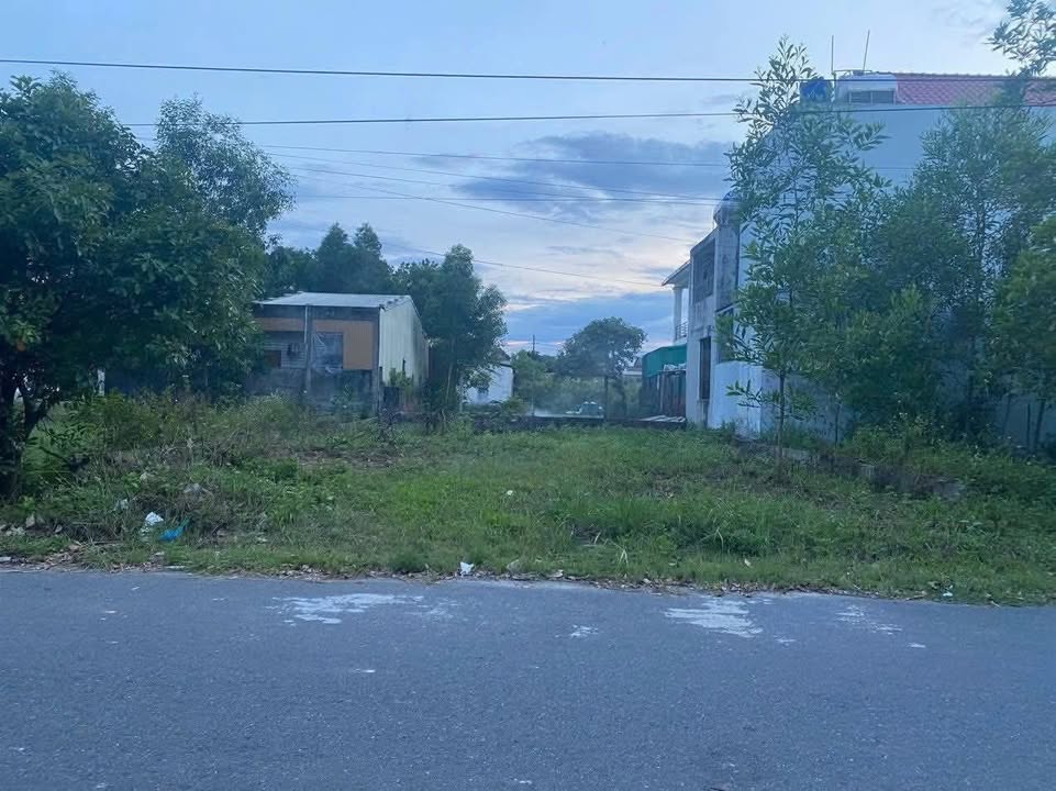 Đất nền nở hậu 200m² đường Trần Phú, Hải Lăng - Giá chỉ 1.7 tỷ