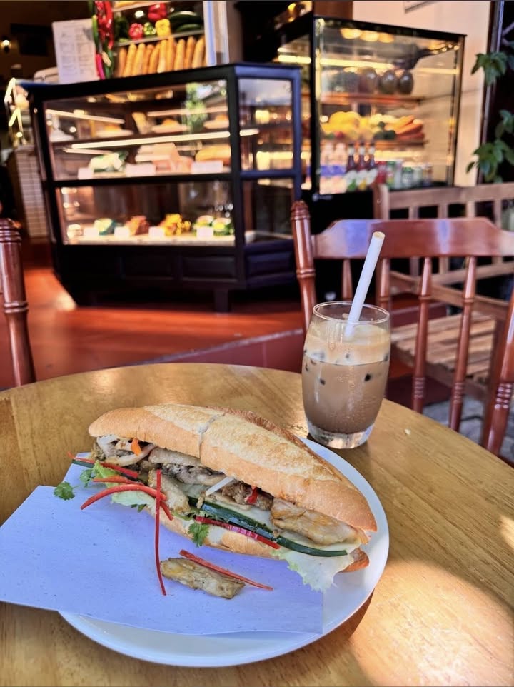 Nhà mặt tiền Phan Chu Trinh Hội An 90m² giá 12.9 tỷ - Đầu tư sinh lời ngay!