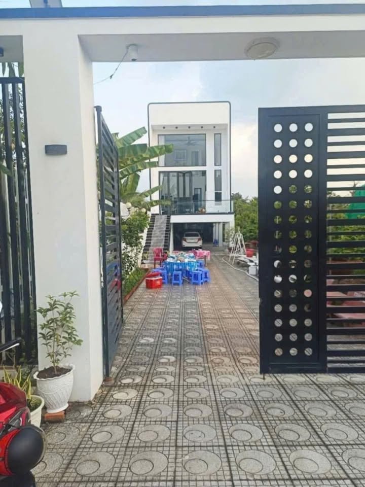 Nhà mặt tiền HL71B, Cái Bè 226m² giá 3.3 tỷ - Chính chủ bán gấp!