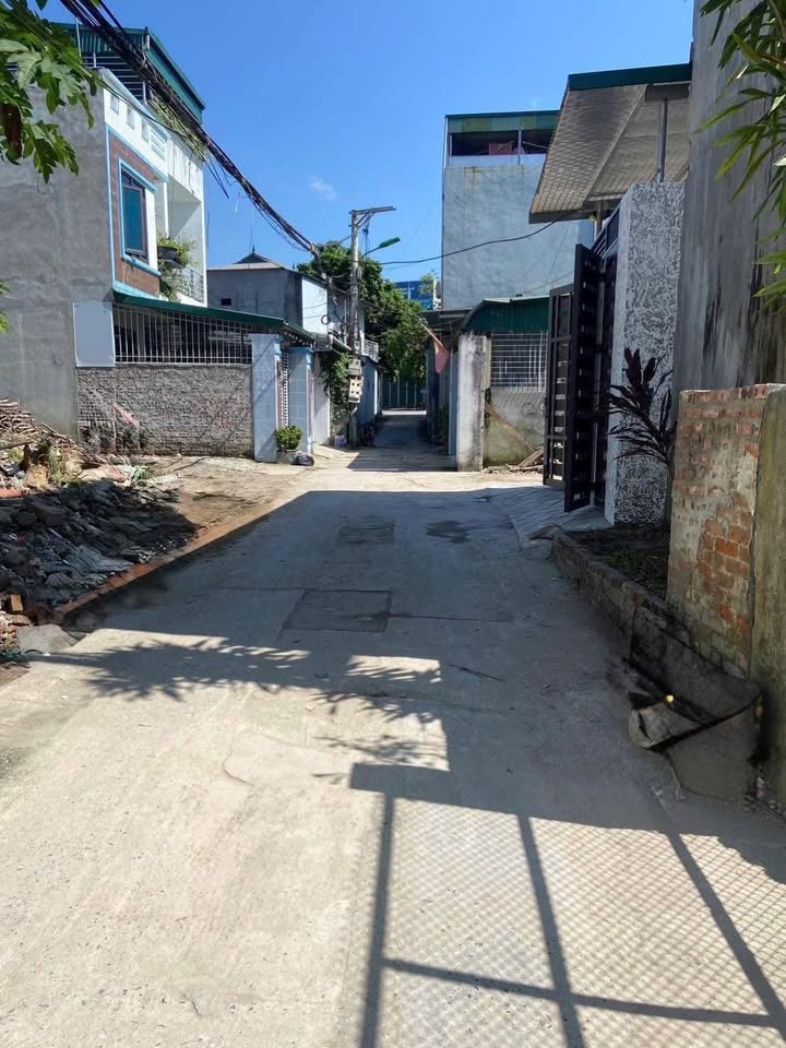 Đất nền Hòa Bình 130m² giá 1.95 tỷ - Ngõ ô tô thông thoáng!