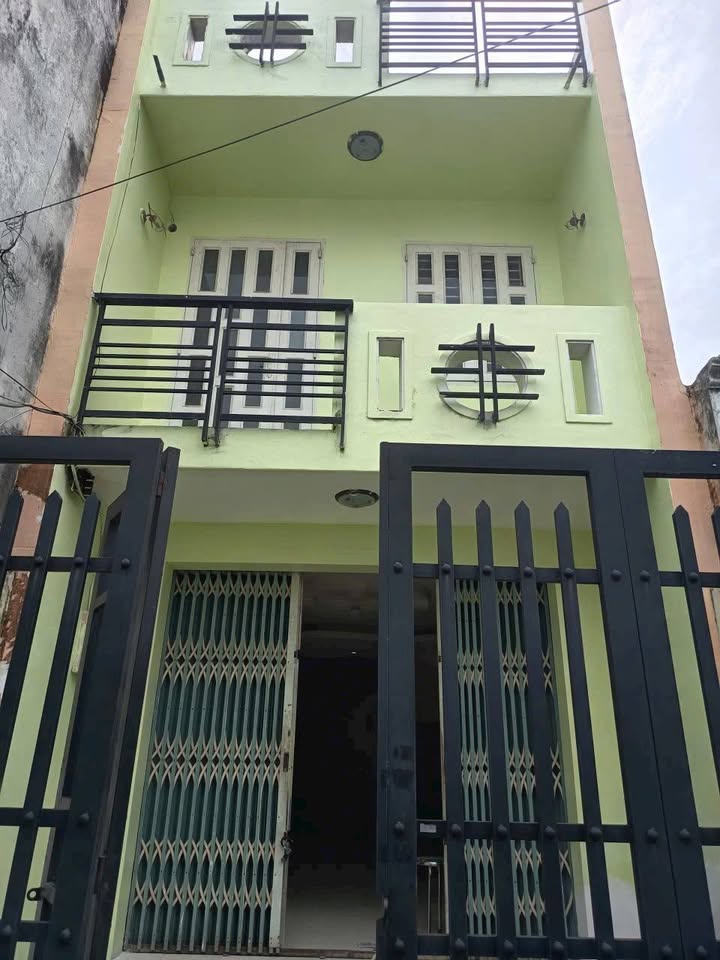 Nhà cho thuê hẻm 270 Lê Đình Cẩn, Tân Tạo, Bình Tân - Giá 7.5 triệu, vào ở ngay!