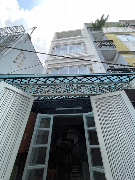 Nhà đẹp Bình Thạnh 36.36m² giá 6.8 tỷ - Sẵn sàng vào ở ngay!