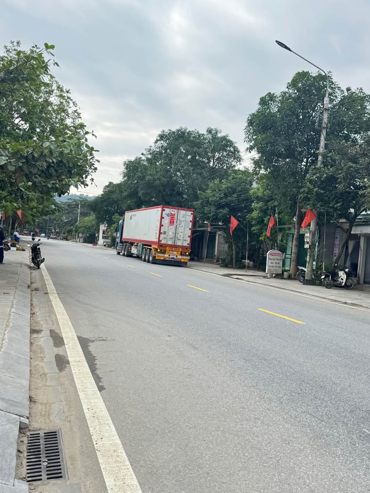 Đất nền Vị Xuyên 80m² giá 1.1 tỷ - Khu vực kinh doanh sầm uất!