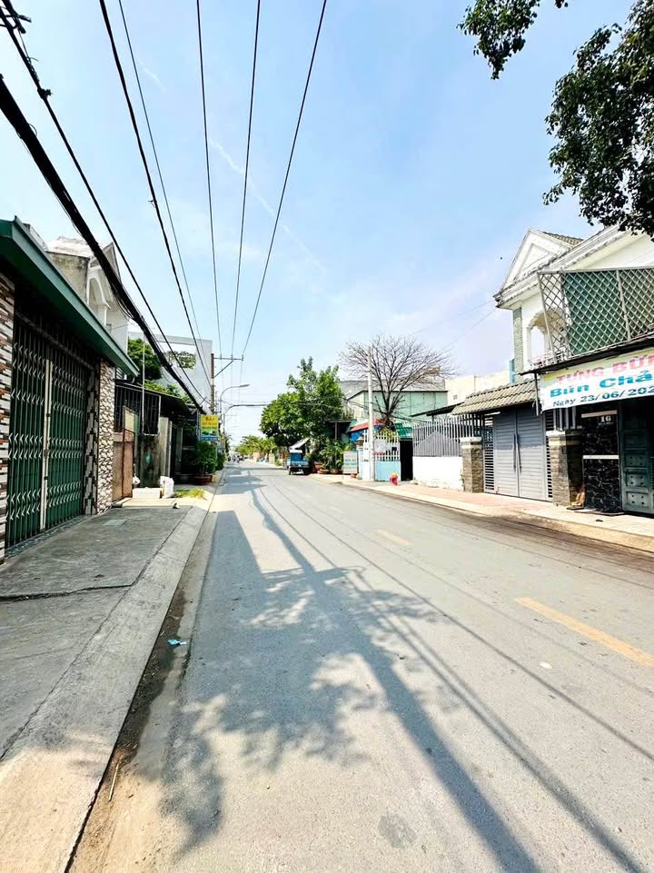 Đất nền Thạnh Xuân 25, Quận 12, 100m² giá 4.4 tỷ - Đầu tư tiềm năng!