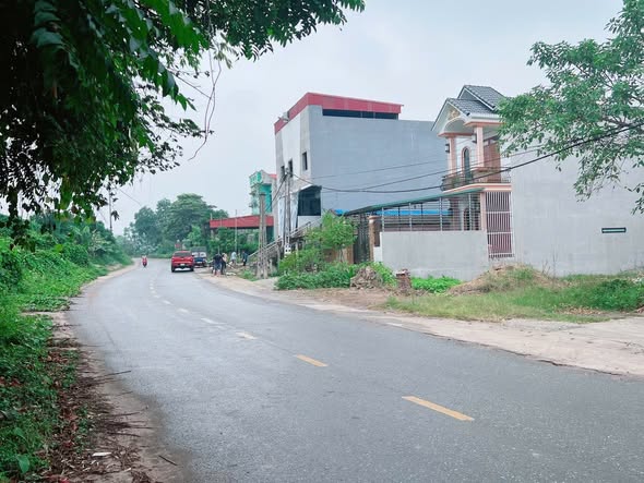 Đất nền Lập Thạch Vĩnh Phúc 100m² giá 1.4 tỷ - Cơ hội đầu tư tuyệt vời!