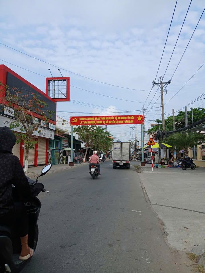 Đất thổ cư 540m² mặt tiền Phan Văn Tình, Thủ Thừa, giá 10 tỷ - Tiềm năng kinh doanh lớn!