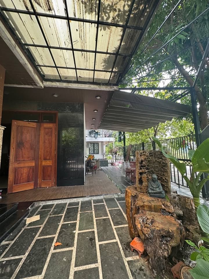 Nhà lô góc Trần Văn Giàu Hòa Châu 187m² giá 8.5 tỷ - Sân vườn thoáng mát!