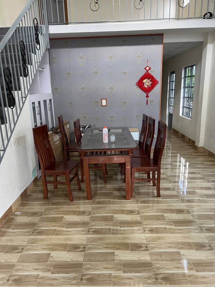 Bán nhà gác lửng đường Bùi Xương Tự 112m² giá 6 tỷ - Sân ô tô tiện lợi!