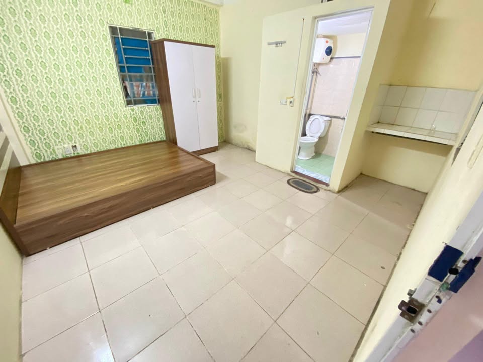 Phòng cho thuê tại ngõ 68 Cầu Giấy 20m² giá chỉ 2.3 triệu - Chính chủ, đầy đủ tiện nghi!