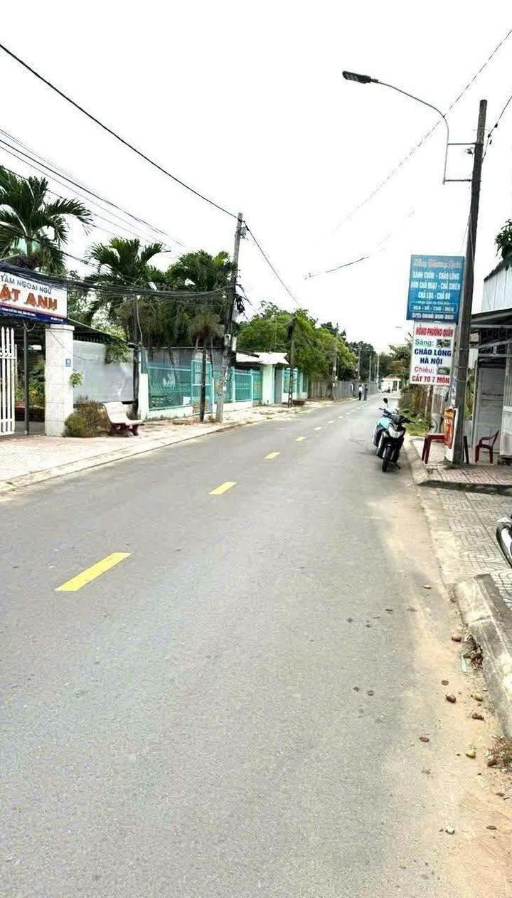 Nhà mặt tiền đường Nguyễn Trung Trực, Trà Vinh 125m² giá chỉ 2 tỷ - Sẵn sàng vào ở ngay!