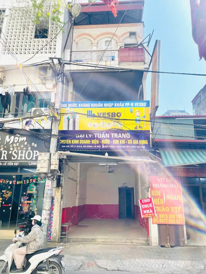 Nhà cho thuê 3 tầng tại phố Xa La, quận Hà Đông - Diện tích rộng rãi, hai mặt thoáng