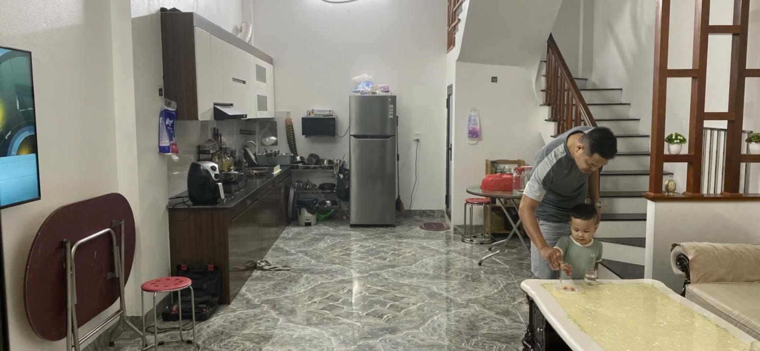 Nhà 4 tầng Lý Thường Kiệt, Kỳ Bá 50m² giá 2 tỷ - Nhà mới đẹp, sẵn sàng vào ở!