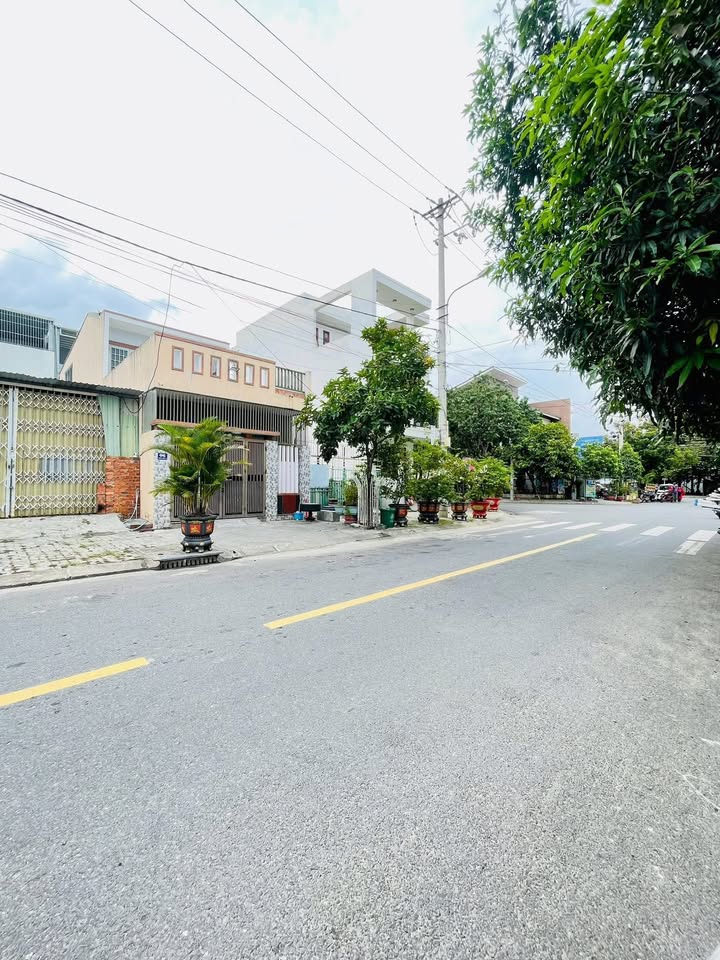 Bán đất Hòa Phú 9, Liên Chiểu 90m² giá 5 tỷ - Vị trí đắc địa, hướng Đông Nam!