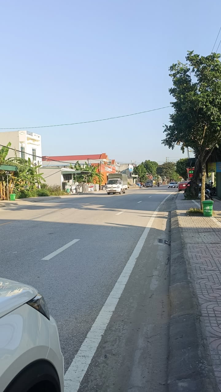 Đất nền QL12B, Yên Thịnh, Yên Mô 97m² giá 3 tỷ - Kinh doanh tốt, vị trí đẹp!