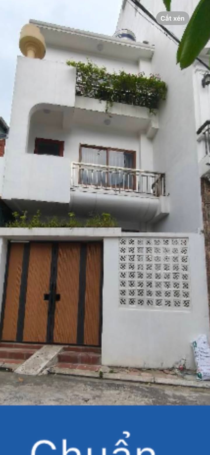 Nhà 3 tầng 71m² tại Bát Tràng, Gia Lâm - Giá 8.7 tỷ, Kinh doanh đỉnh!