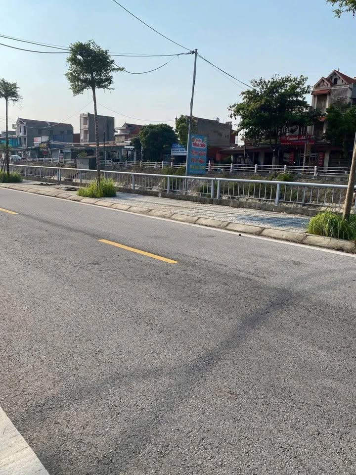 Nhà 2 tầng Hồng Phong, Nam Sách 125m² giá 4 tỷ - View sông thoáng mát!