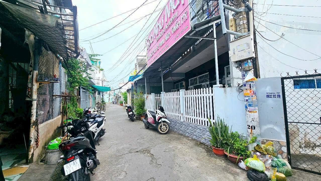 Nhà Phường Đạo Thạnh, TP Mỹ Tho 68m² giá 2.35 tỷ - Góc 2 mặt tiền ô tô vào tận nơi!