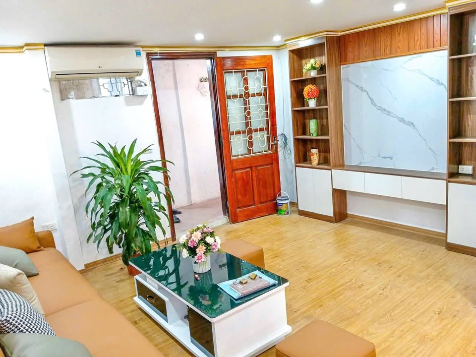 Căn hộ tập thể Thái Thịnh Đống Đa 150m² giá chỉ từ 1 tỷ - Cơ hội hiếm có!