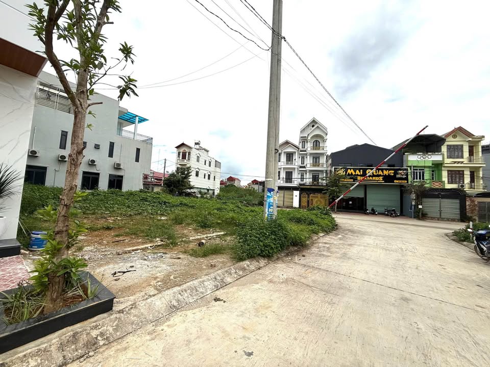 Đất nền Hoàng Đồng, Lạng Sơn 99,7m² giá 3 tỷ - Vị trí đắc địa, kinh doanh thuận lợi!