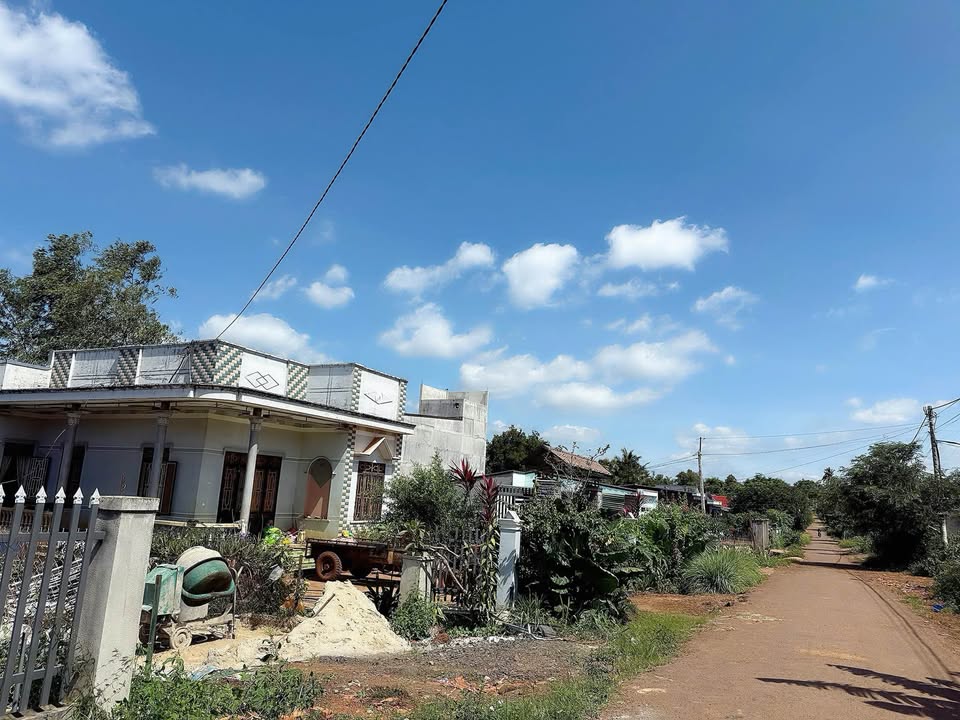 Đất thổ cư thôn 5 Ea Bar 310m² giá 715 triệu - Cơ hội đầu tư tuyệt vời!