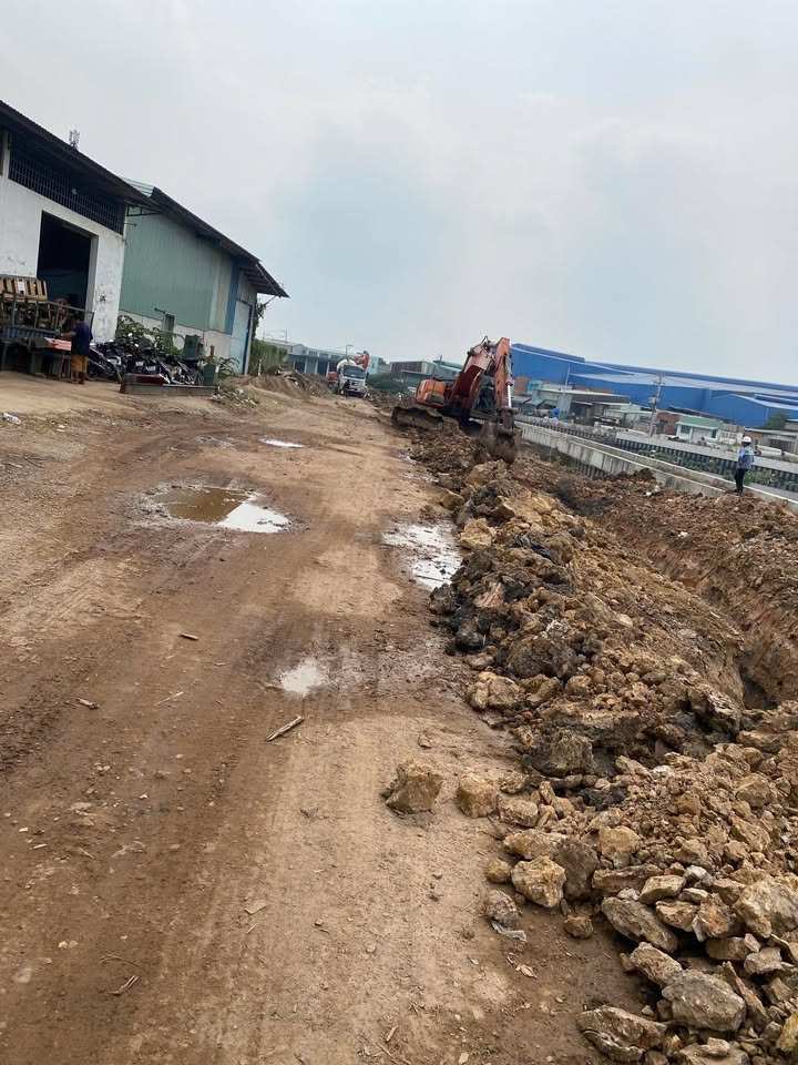 Đất mặt tiền Kênh Tham Lương, Bình Tân 150m² giá 7 tỷ - Sổ hồng riêng chính chủ!