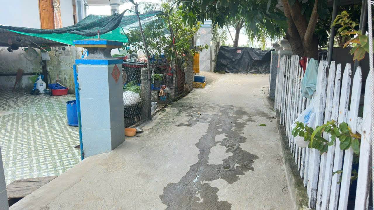 Đất có nhà cấp 4 tại Vạn Thắng, Khánh Hòa 154.8m² giá chỉ 1 tỷ - Gần biển và sân bay Vân Phong!