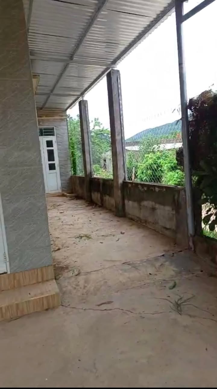 Nhà bán Khánh Đông, Khánh Vĩnh 254m² giá 700 triệu - Hai mặt tiền rộng rãi!