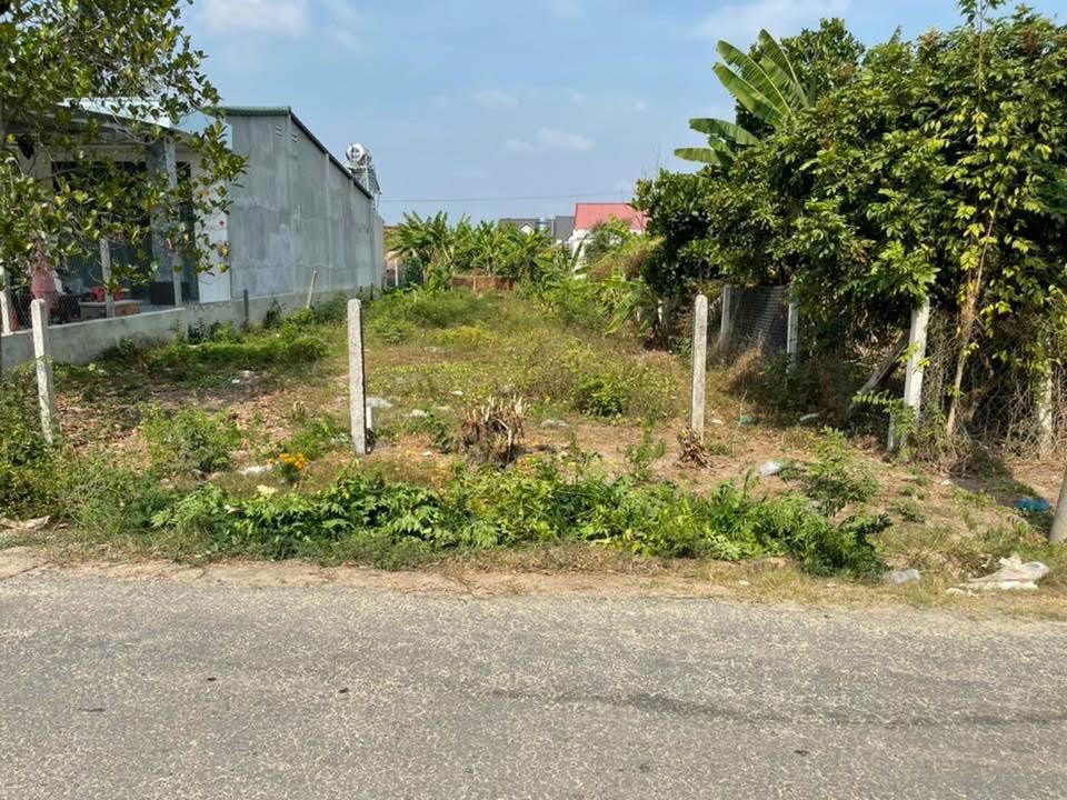 Đất thổ cư xã Thái Mỹ, Củ Chi 108m² giá 1.36 tỷ - Sổ đỏ chính chủ, xây dựng tự do!